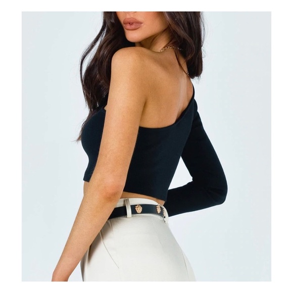 Princess Polly Brianna One Shoulder Black Crop Top - Picture 4 of 5
